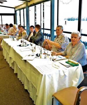 headTable.jpg